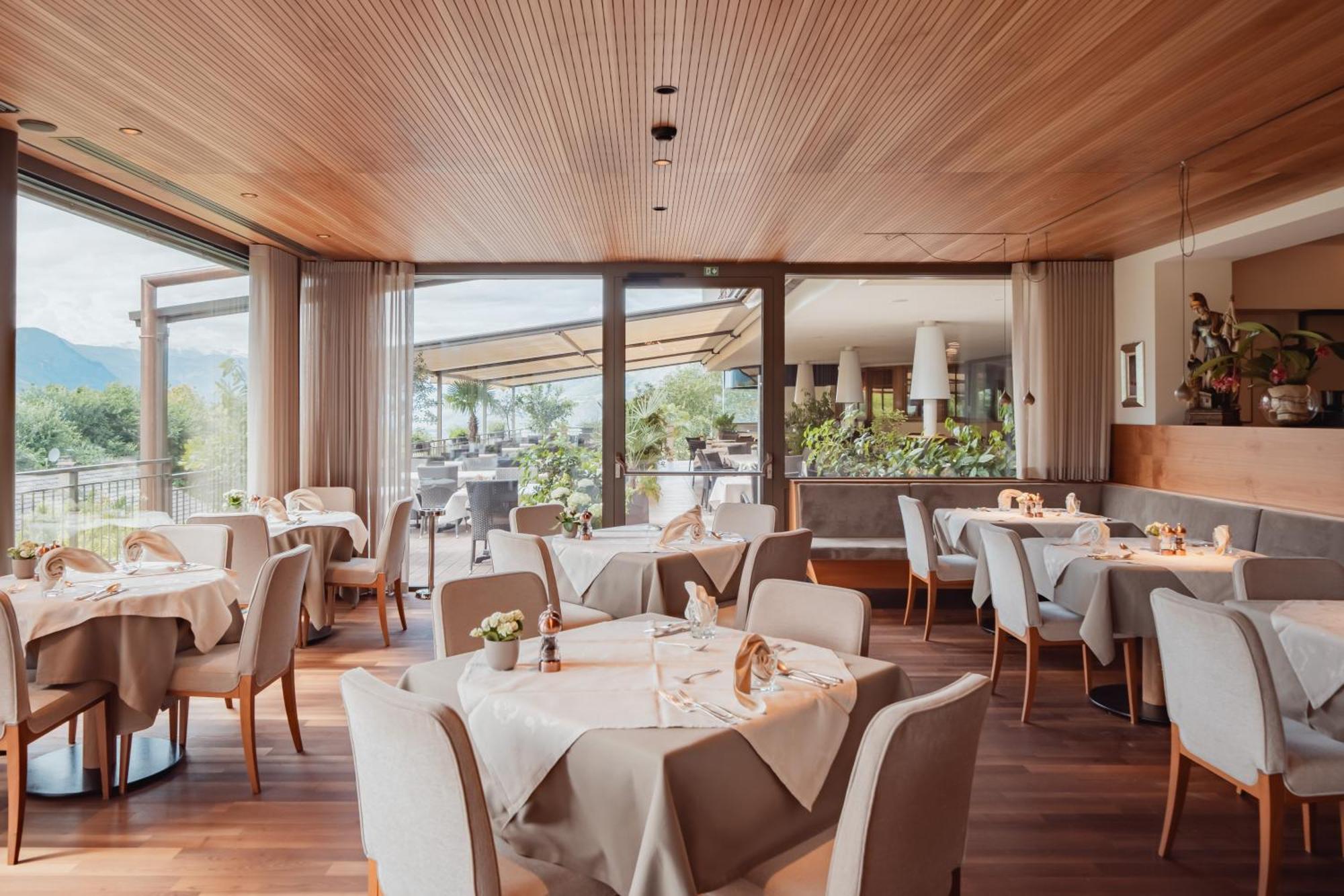 Hotel Girlanerhof Appiano Sulla Strada Del Vino Zewnętrze zdjęcie